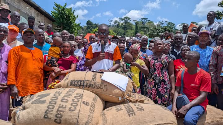 cote-divoire-la-cadesa-coop-ca-veut-un-seul-mot-du-president-ouattara-pour-sauver-les-producteurs-de-cacao-de-sassandra.jpg
