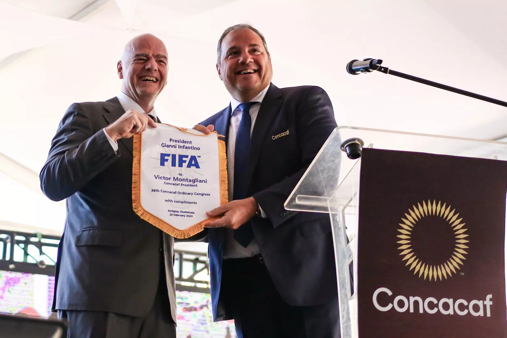 fifa-succession-de-gianni-infantino-romain-molina-etrille-la-piste-victor-montagliani.jpg