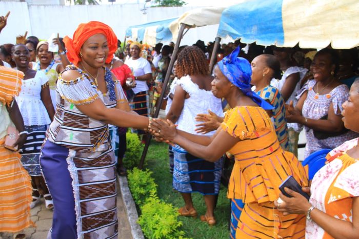 Bouake / Municipales et régionales : Alice Atsé mobilise 5000 « princesses Abla Pokou » pour le RHDP