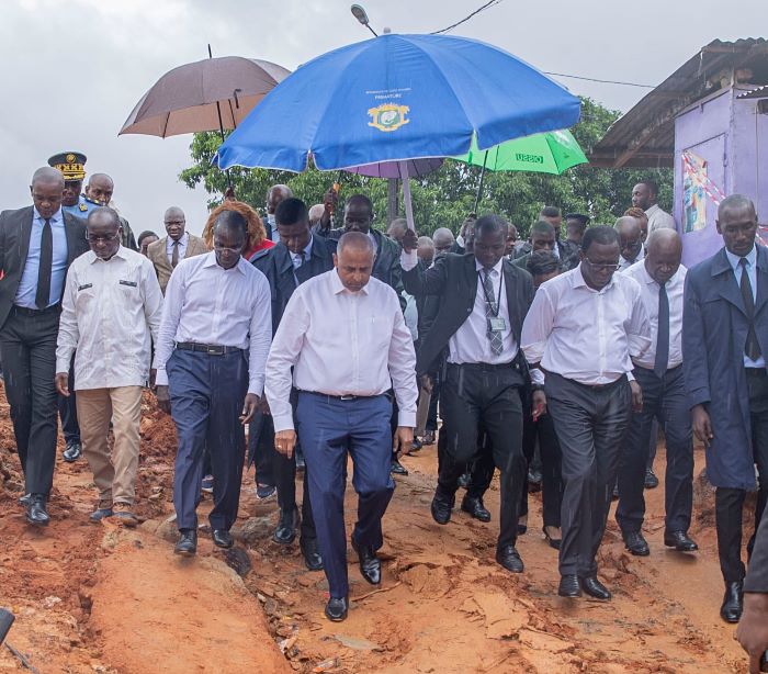 Côte d’Ivoire / Après l’éboulement de Mossikro à Attécoubé : Patrick Achi sur le site du drame