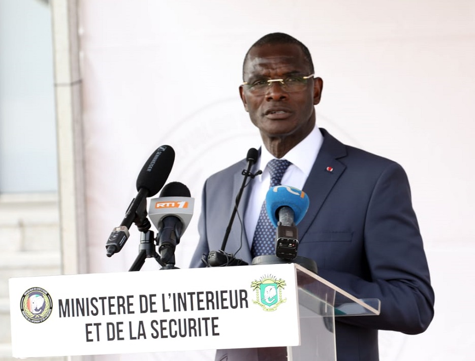 Côte d’Ivoire : Faut-il repenser les mouvements du corps préfectoral en Côte d’Ivoire