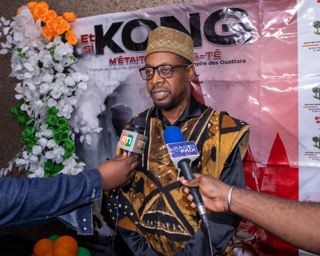 Côte d’Ivoire : Le réalisateur Serge KOLEA magnifie la dynastie des Ouattara dans son documentaire ‘’Et si Kong m'était Ra-kong-té’’