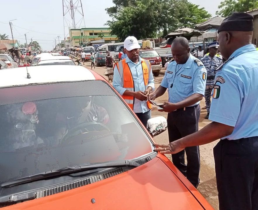 Côte d’Ivoire / Mauvaise conduite : 165 permis de conduire retirés, 135 chauffeurs sanctionnés