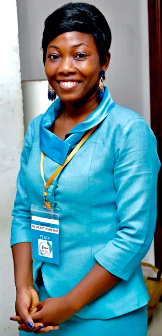 Côte d’Ivoire / Nicole Kangah, écrivaine: « Le digital ne devrait aucunement remplacer le livre physique »