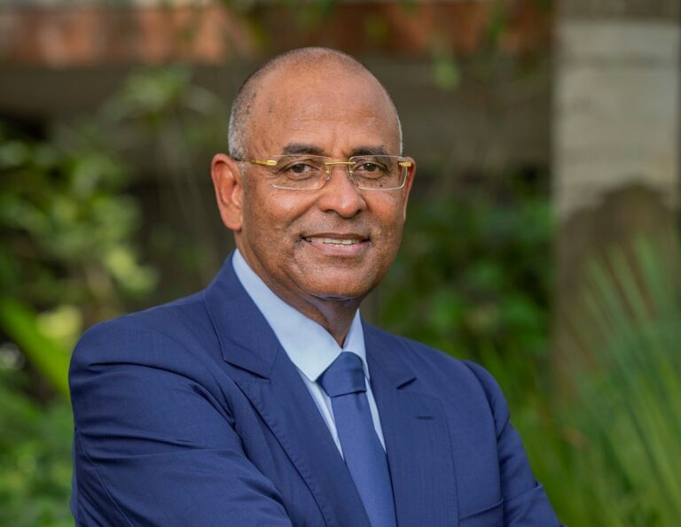 Côte d’Ivoire : Patrick Achi de retour à la présidence de la République