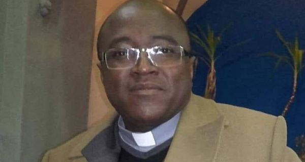 Côte d’Ivoire / Père Basile Diané appelle à la libération des prisonniers détenus sans jugement