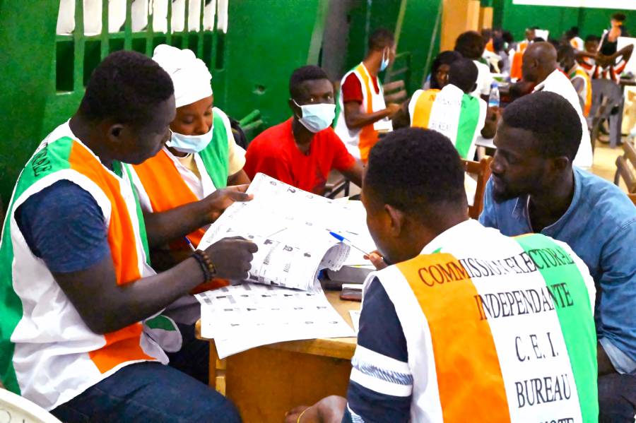 Côte d’Ivoire / Préserver la paix : un report du scrutin législatif pour favoriser le retour de tous les partis politiques dans le processus électoral