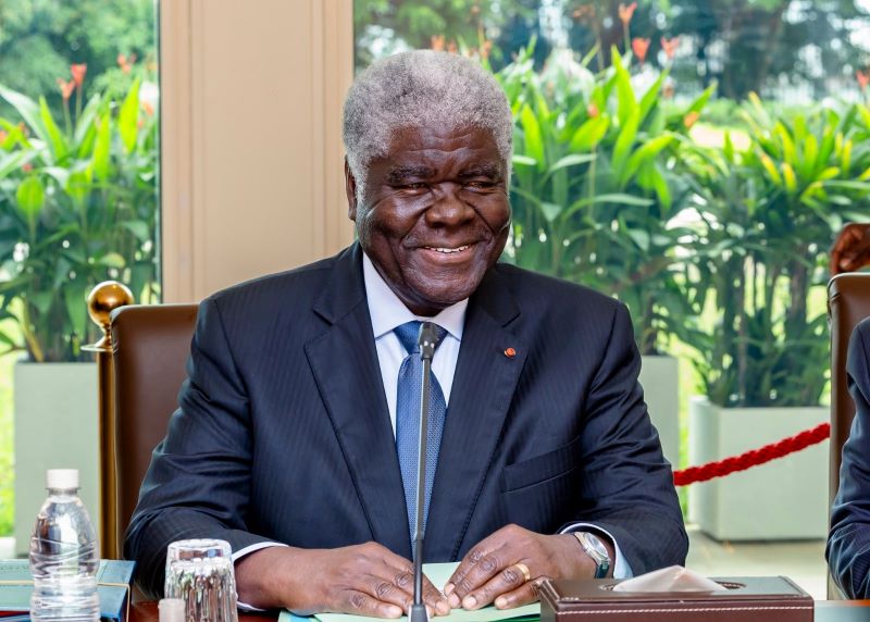 Côte d’Ivoire : Robert Beugré Mambé reconduit Premier ministre à la tête du gouvernement