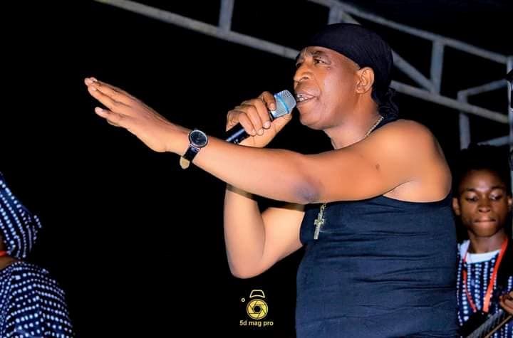 Côte d’Ivoire / Showbiz : L’artiste Tia paul signe son envol