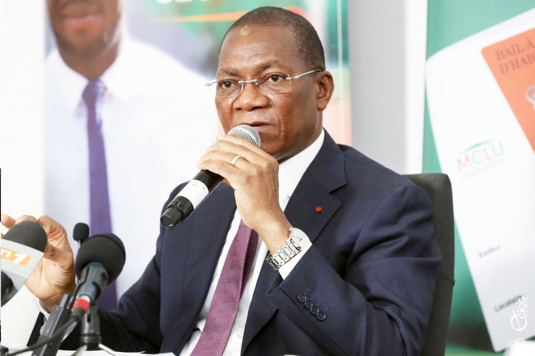 Côte d’Ivoire / « Tous les quartiers précaires d’Abidjan vont disparaître », prévient le ministre Bruno Koné