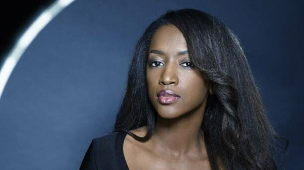 France / L’ex-chroniqueuse, Hapsatou Sy, placée en faillite personnelle : Les raisons