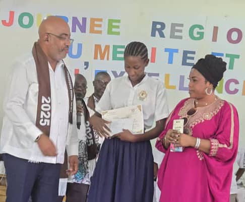 Région du Gbôklè / Excellence féminine : Plusieurs jeunes filles du primaire et du secondaire, récompensées