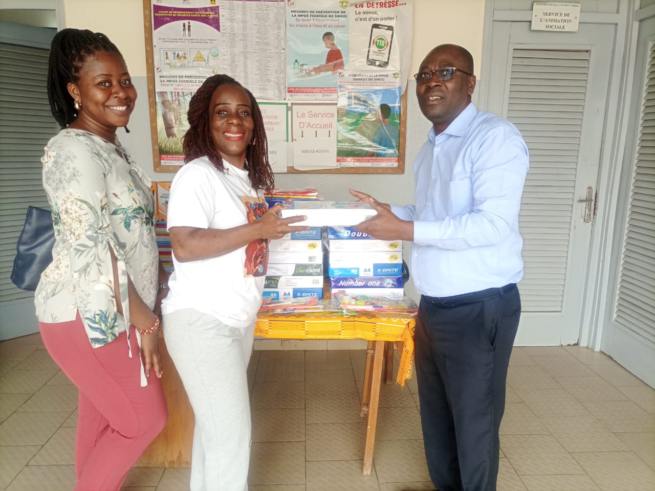 Rentrée scolaire 2025-2026 : Future for Children fait don d’un lot de fournitures au Centre social de Cocody