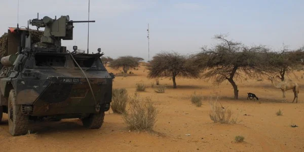 Révélation / Sahel : Des Maliens détenus dans une prison secrète par Barkhane