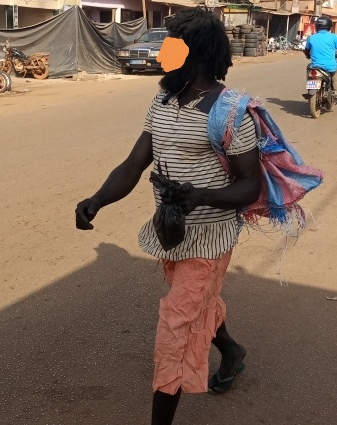 Séguéla : Un fou tue un pasteur à coups de gourdin et saccage six motos
