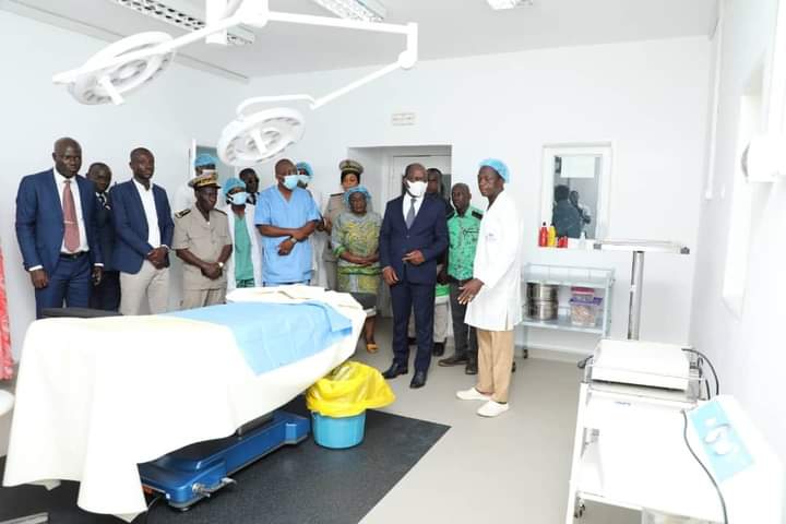 Tiassalé / Pierre Dimba satisfait de la réhabilitation du bloc opératoire de l’hôpital général