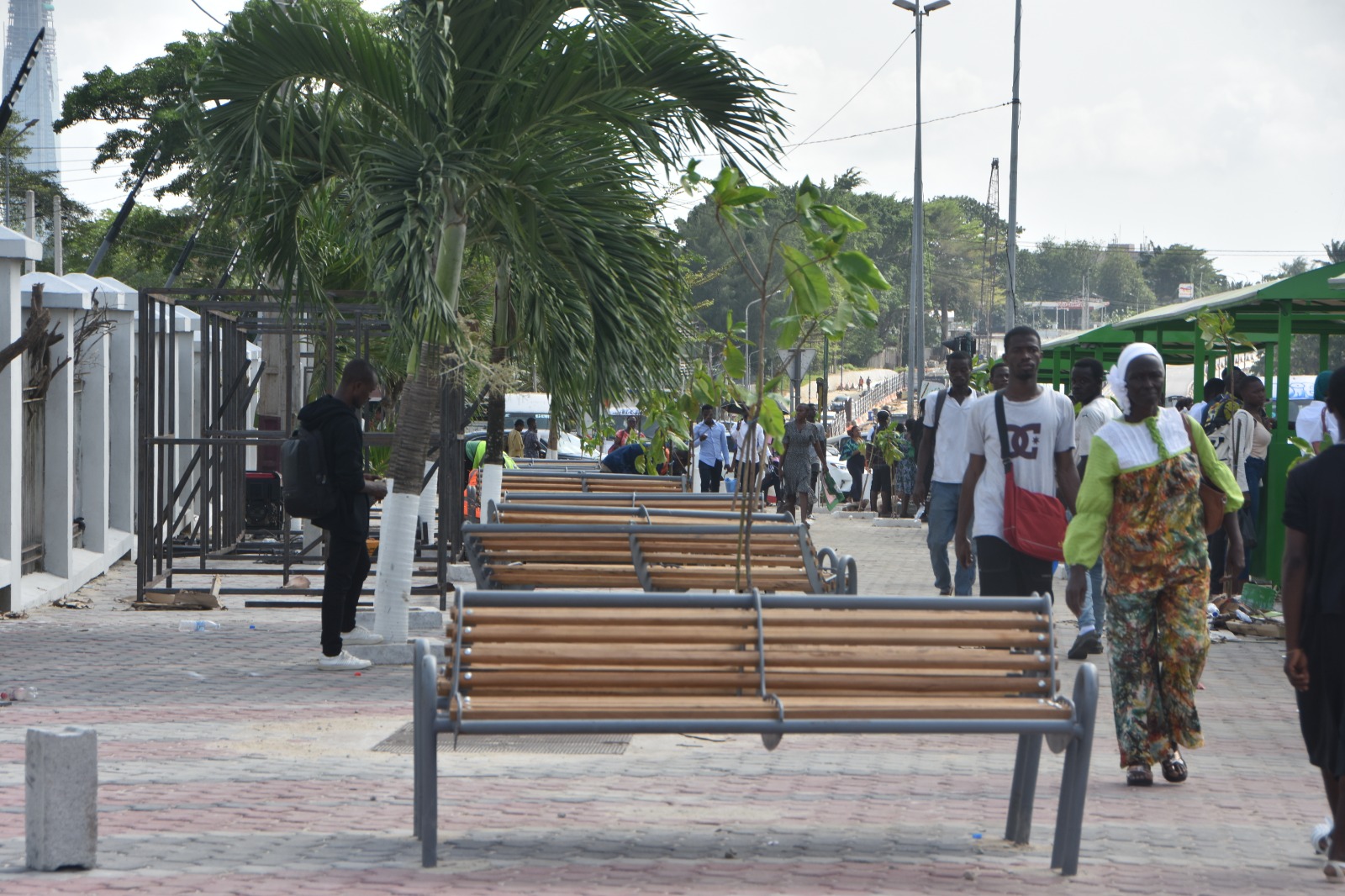 Université de Cocody / Abris-bus, trottoirs pavés et espaces verts : Ces travaux qui améliorent le quotidien des étudiants
